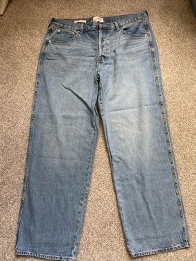 Universal Thread Light Blue Studded Straight-Leg Jeans